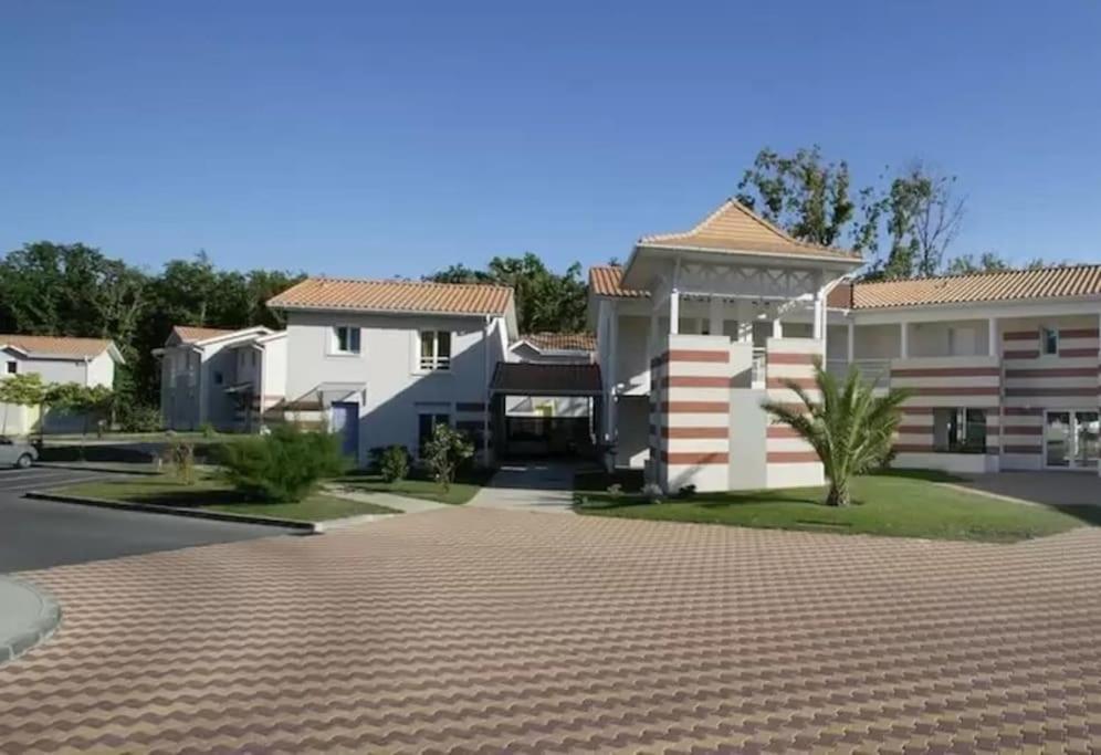 Maison 3 Chambres Avec Piscine Proche Plage Сулак-сюр-Мер Екстериор снимка